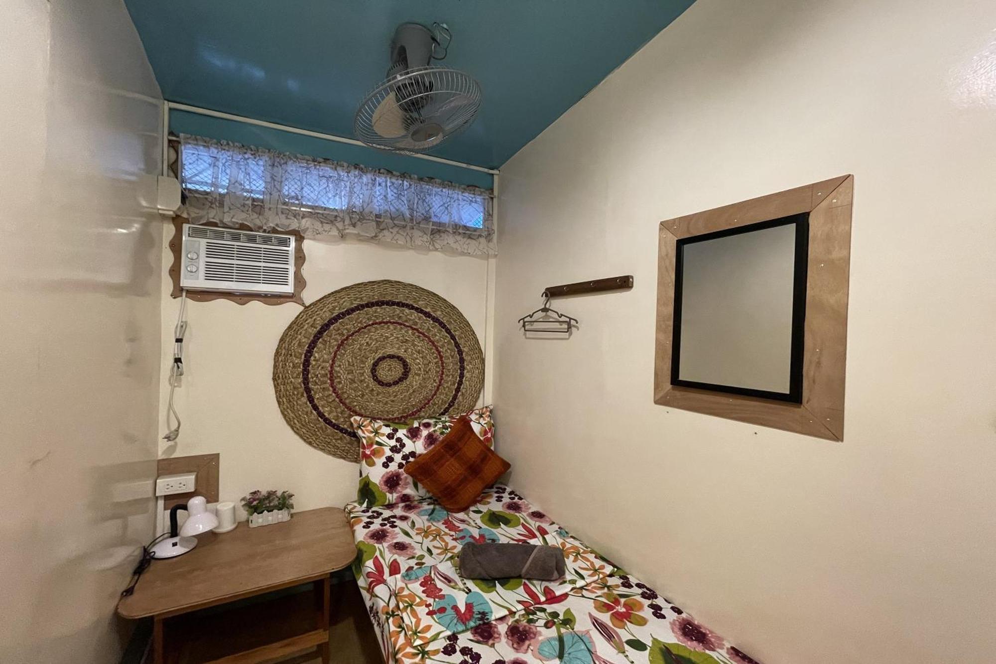 Balai Vivencio Hostel Puerto Princesa Esterno foto